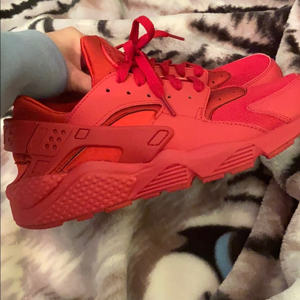 Brand new red nike huraches